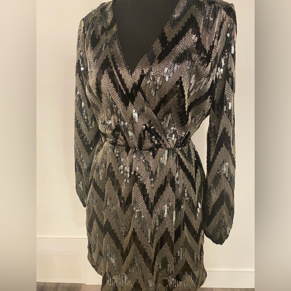 Sequin Honey Belle Dress - Picture 3 of 4